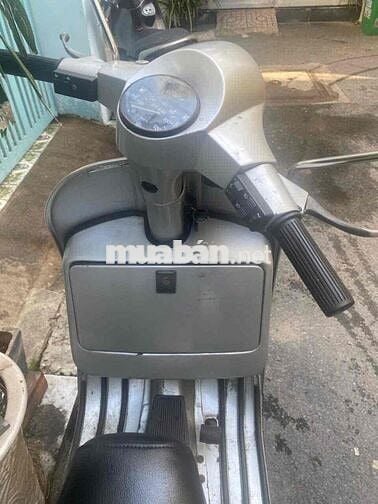Vespa Piaggo Ý cổ