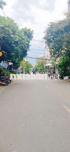 NGAY CƯ XÁ NGÂN HÀNG TRUNG TÂM QUẬN7 NHÀ 2TẦNG HẺM OTO 8M 66M2 6,99TỶ