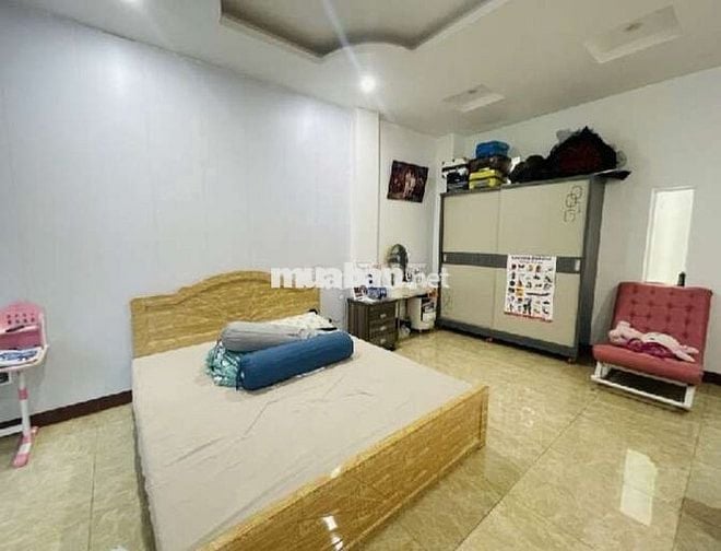 Bán nhà mặt phố CityLank, P7 GV, 4 tầng, 5x18 Giá 20.6 tỷ còn bớt