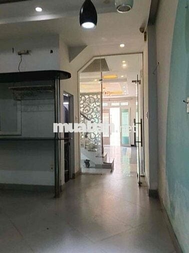 Cho thuê nhà MT đường 64 P10 Q6