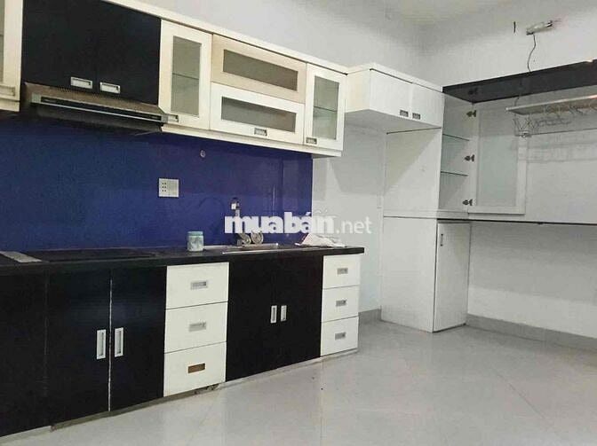 Cho thuê nhà MT đường 64 P10 Q6