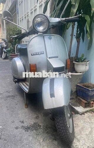 Vespa Piaggo Ý cổ