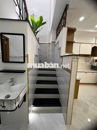 Siêu phẩm Trường Chinh TB 2lầu,3pn,4mX13m.Chỉ: 6,65 Tỷ,,