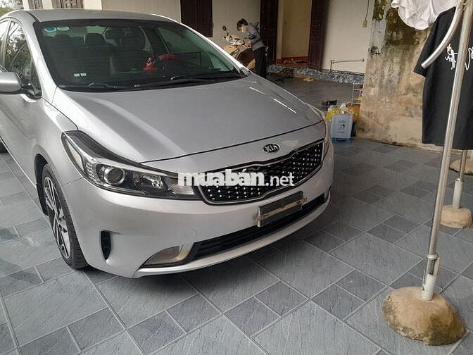 Kia Cerato 2018 1.6 MT - 140000 km