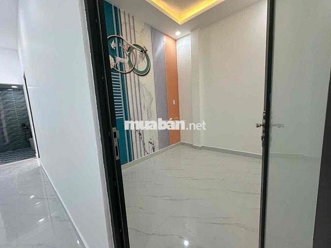 Bán nhà phố 76m2 gần Chợ Hưng Long giáp Bình Chánh 2km Sổ Hồng Riêng
