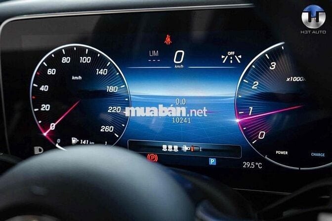 Mercedes Benz GLC 300 4Matic Model 2024 siêu đẹp