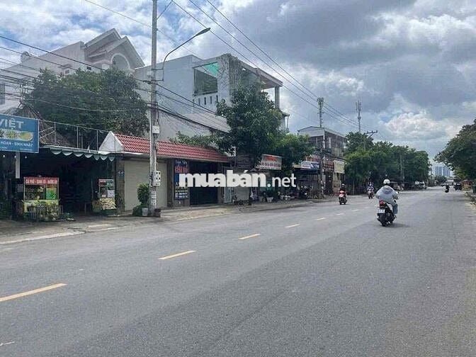 BÁN MT KINH DOANH KCN SÓNG THẦN DĨ AN NGANG 5*30 150m GIÁ 7đ