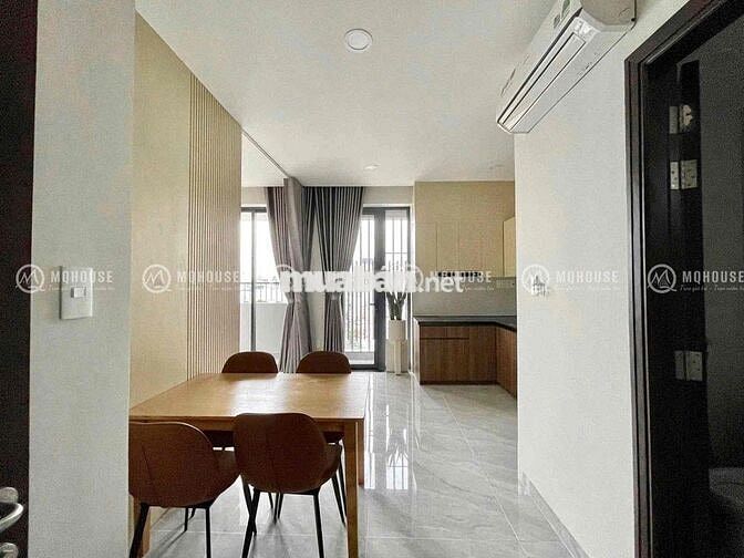 Cho thuê căn hộ ban công full nội thất Nguyễn Thị Minh Khai Quận 1