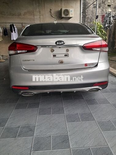 Kia Cerato 2018 1.6 MT - 140000 km