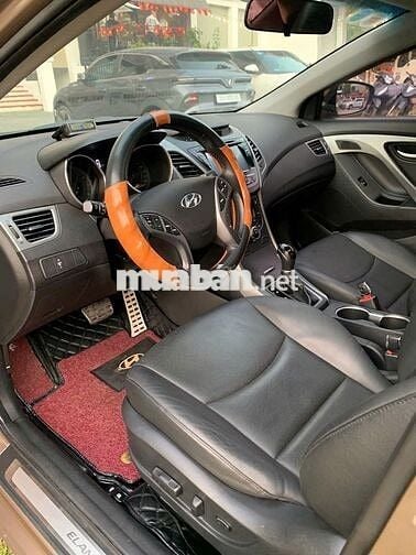 Hyundai Elantra 2014 1.8 AT - 979999 km