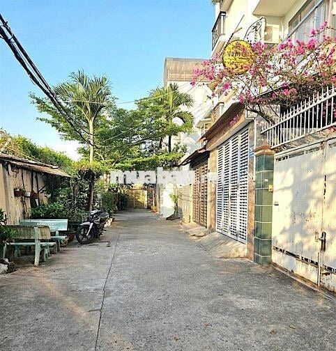 SIÊU PHẨM SÂN BAY- 80M2(4X20) 4 TẦNG - XE HƠI NGỦ NHÀ- VIEW CỰC CHILL.