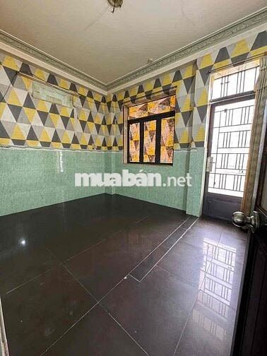 Cho thuê nhà nguyên căn mặt tiền phường 10 Q6