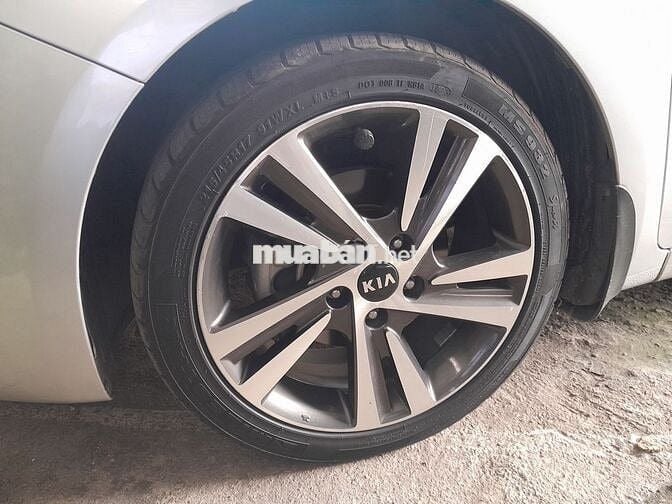 Kia Cerato 2018 1.6 MT - 140000 km