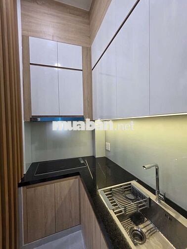 Q1, ngay C.A TPHCM, 2 tầng, DTSD 36m², cách 3 căn ra HXH, chỉ 4.65 tỷ