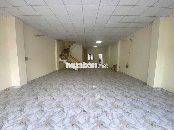 Cho thuê nhà mặt tiền Nguyễn Thái Học, Phường Cầu Ông Lãnh, Quận 1