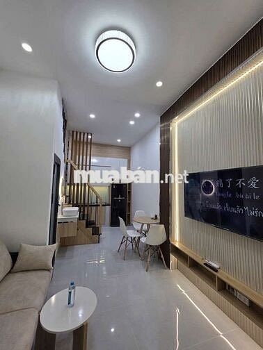 Q1, ngay C.A TPHCM, 2 tầng, DTSD 36m², cách 3 căn ra HXH, chỉ 4.65 tỷ