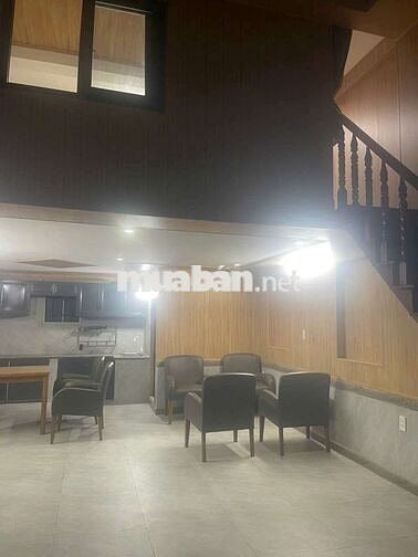 Giá thị trường 2,4 tỷ. Cần Tiền bán gấp 1, 950 tỷ