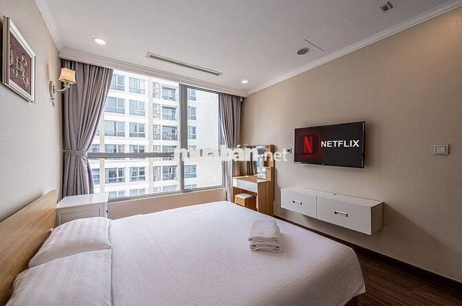 Vinhomes Central Park - Cần cho thuê nhanh căn hộ 2PN Full NT đẹp