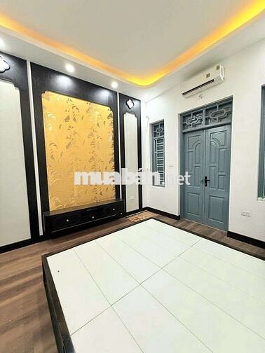 Cho thuê nguyên căn nhà 4 tầng, 4 phòng ngủ , full nội thất