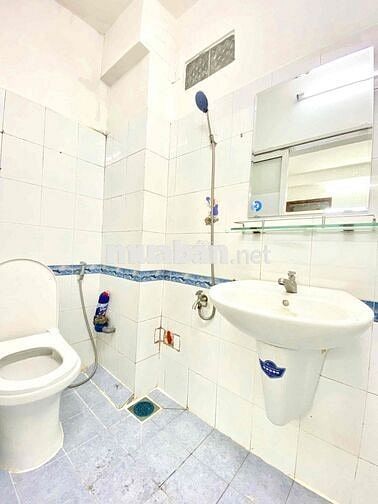CHO THUÊ PHÒNG GÁC SẴN MÁY LẠNH - NGAY SÂN BAY