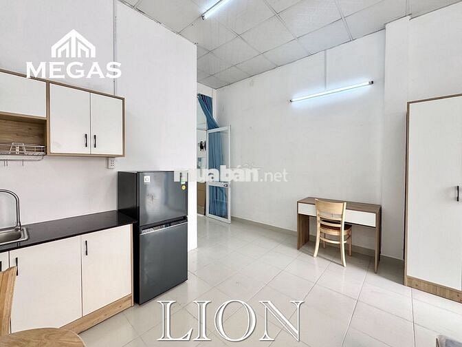 CHO THUÊ CĂN HỘ BANCONG LỚN 40m2 - GẦN CÔNG VIÊN TAO ĐÀN, QUẬN 3