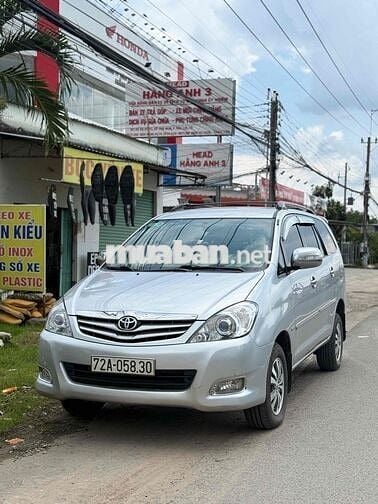 Toyota Innova 2009 G - xe gd máy zin keo chỉ zin