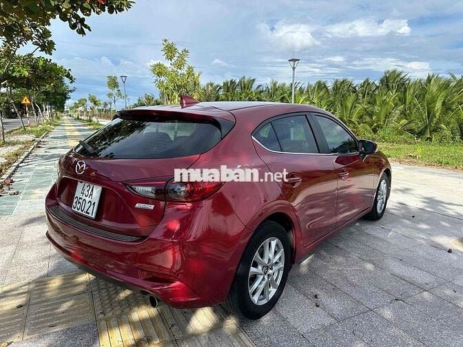 Mazda 3 2018 1.5 AT Sedan - 52000 km