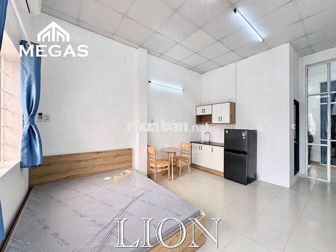 CHO THUÊ CĂN HỘ BANCONG LỚN 40m2 - GẦN CÔNG VIÊN TAO ĐÀN, QUẬN 3