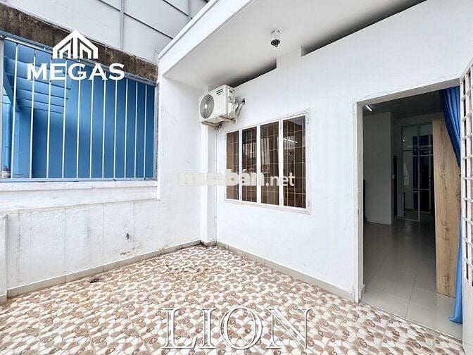 CHO THUÊ CĂN HỘ BANCONG LỚN 40m2 - GẦN CÔNG VIÊN TAO ĐÀN, QUẬN 3