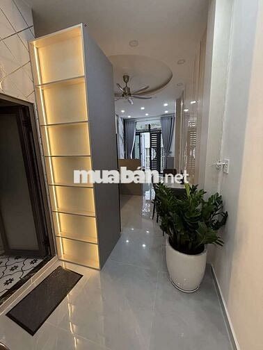 Nhà Mới 3 PN, Nội Thất Cao Cấp