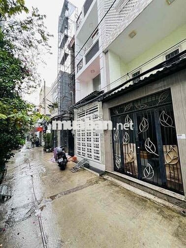 BÁN NHÀ 3 TẦNG – HẺM XE HƠI CHIẾN LƯỢC – CHỈ NHỈNH 3 TỶ