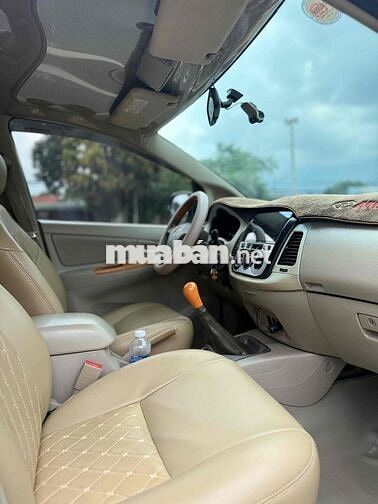 Toyota Innova 2009 G - xe gd máy zin keo chỉ zin