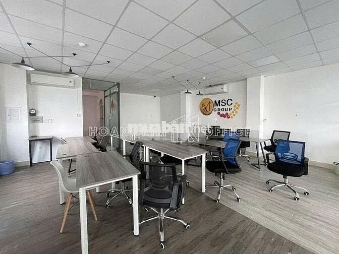 Thuê văn phòng Bình Thạnh 130m², full nội thất, giá chỉ 32tr/tháng