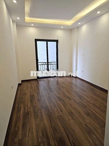 cho thuê nhà mới nguyên căn 4 tầng ở La phù. 7,5tr/tháng