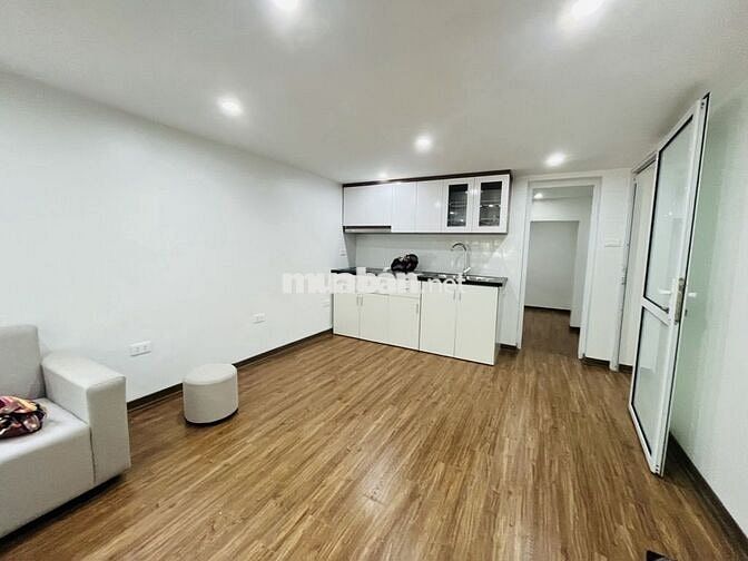 Bán tập thể Nghĩa Tân. Tầng 2. 80m2. ô to. sát mặt phố.