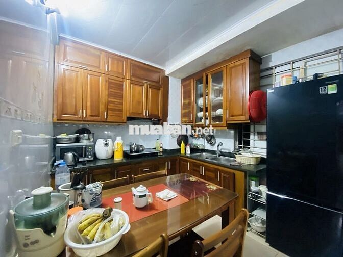 HIẾM! CẦU GIẤY 75M NHÀ TT TẦNG 1, Ô TÔ ĐẬU ĐỖ NGÀY ĐÊM - 2 NGỦ, 4,7 TỶ