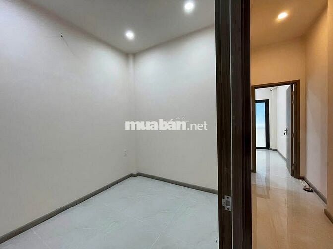 Ngộp Bank bán gấp nhà 1T1L Thích Quảng Đức PN 58,17m2 / 1 Tỷ 780tr SHR