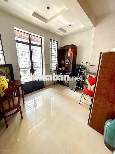 Gần Landmark 81! Bán nhà (4x15m) 4 tầng mới hẻm 5m 1 trục - 4PN5WC.