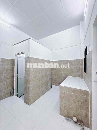 Nhà bán 20thuoc Hoàng Diệu Q.4