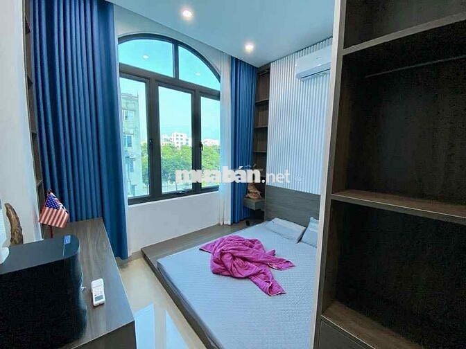 NHÀ MỚI KÍNH KOONG- THANG MÁY- ĐÓN ĐẦU QUY HOẠCH- TƯƠNG LAI TĂNG