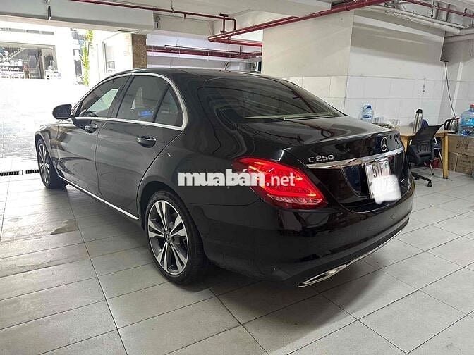 Mercedes Benz C Class 2015 C250 - 75000 km