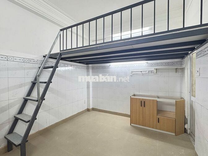 Phòng Trọ Gác Ban Công Đầy Đủ Nội Thất Trung Tâm Q7