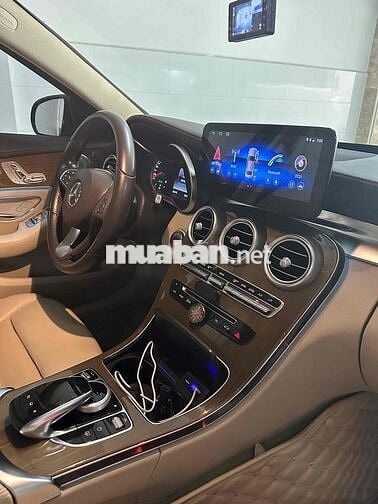 Mercedes Benz C Class 2015 C250 - 75000 km