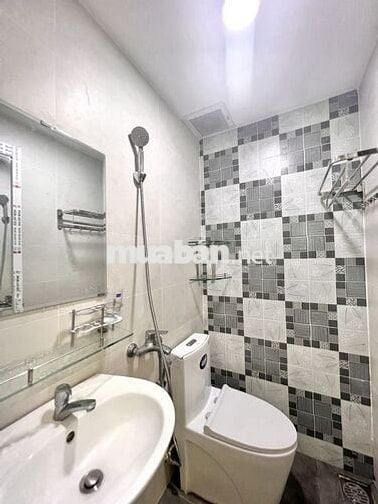CĂN HỘ XINH XẮN MỚI XÂY NGAY NGUYỄN TRÃI GẦN CHỢ BÀU SEN AN NINH