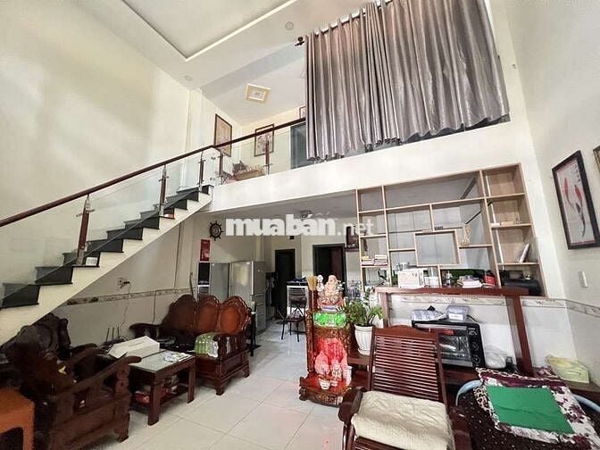 Đường số 8-Linh Xuân-Thủ Đức-Xe Hơi Tránh Nhau