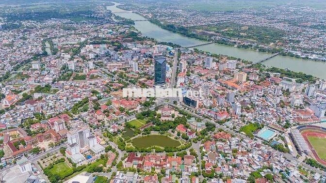 Cho Thuê Nhà 3 Tầng Mặt Tiền Ngay Sát VinCom Huế