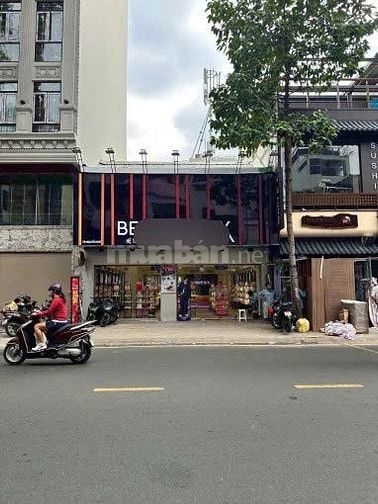 Cho thuê nhà mặt tiền Nguyễn Trãi, P.2, Q.5 giá 117tr