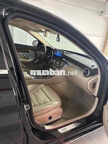Mercedes Benz C Class 2015 C250 - 75000 km