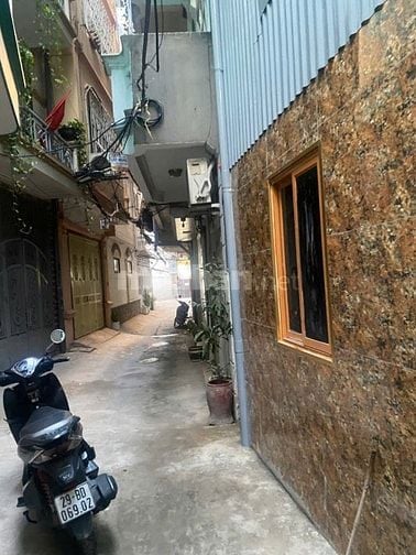Chính chủ cho thuê nhà mới sửa lại 2 tầng, nhà ngách 116 Quan Thổ 1
