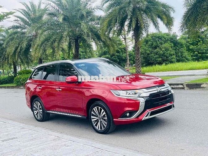 Mitsubishi Outlander 2022 2.0 CVT hơn 5 vạn km!